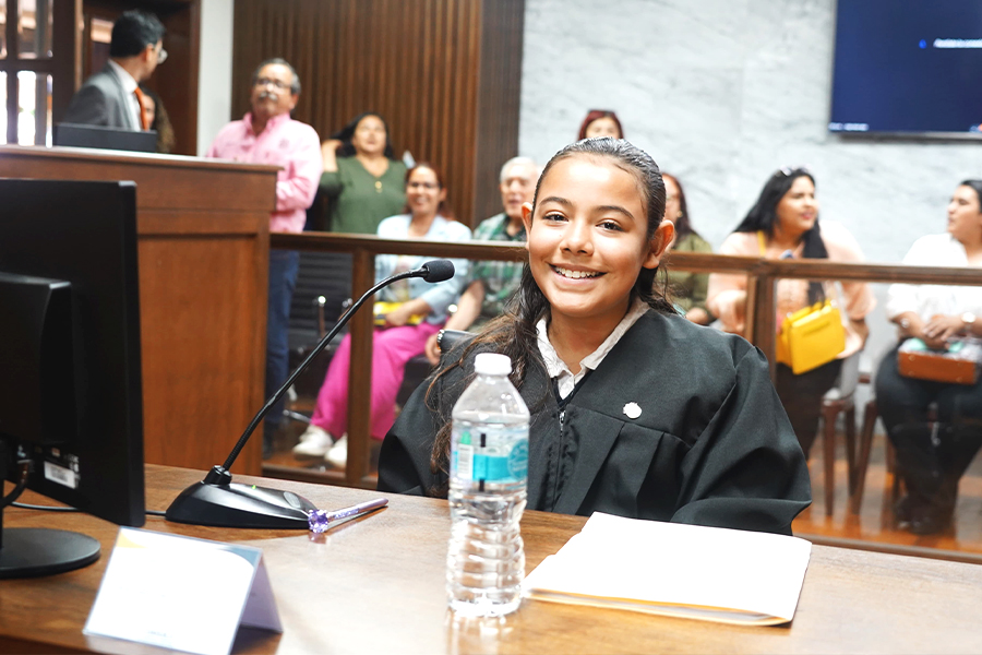 Las niñas y niños ganadores de “Magistrada y Magistrado por un día ...